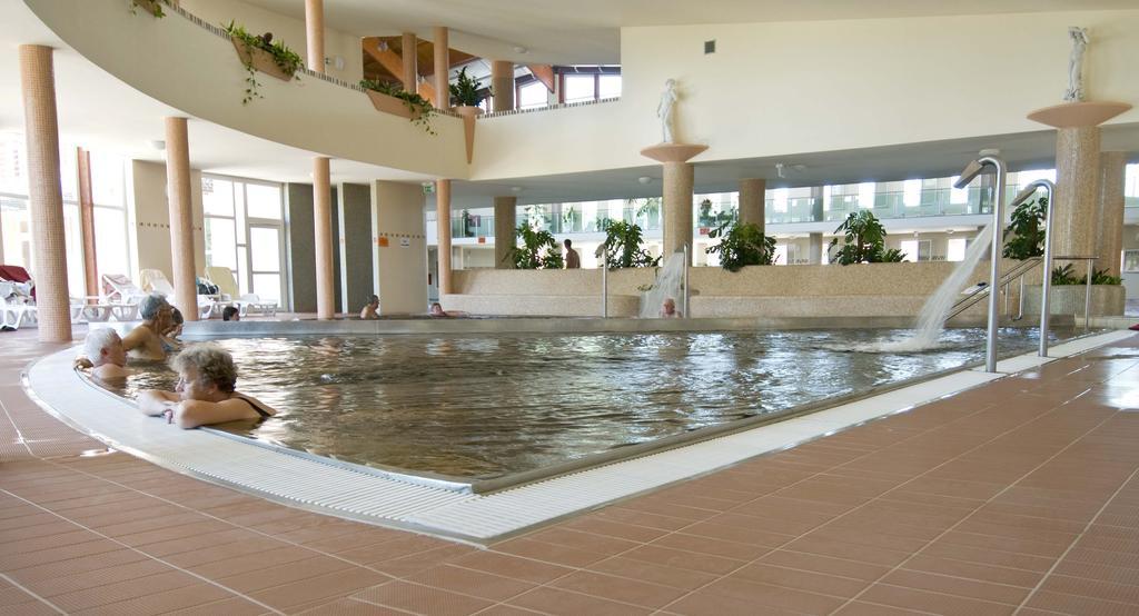 Martfu Hotel Thermal Spa Eksteriør billede
